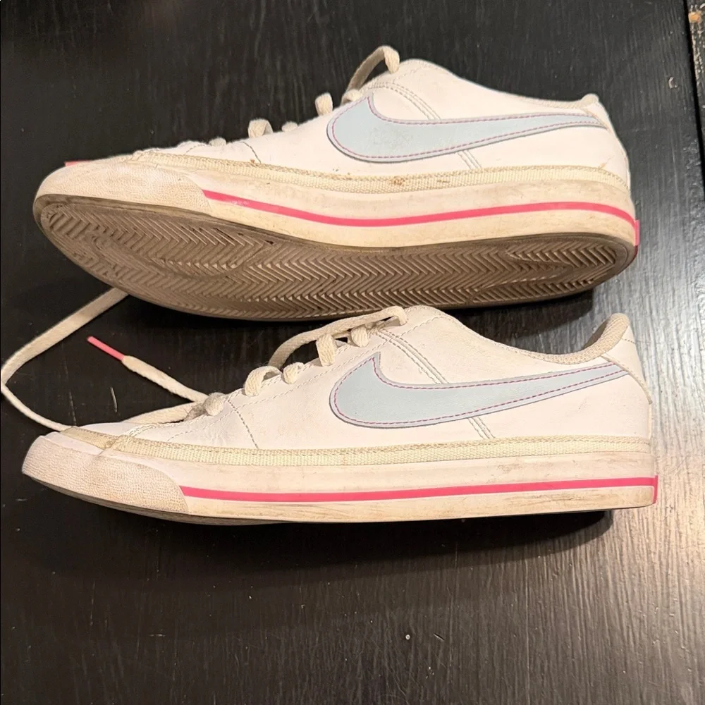 Nike Sneakers White and Light Blue and Hot Pink Accents in 5.5Y